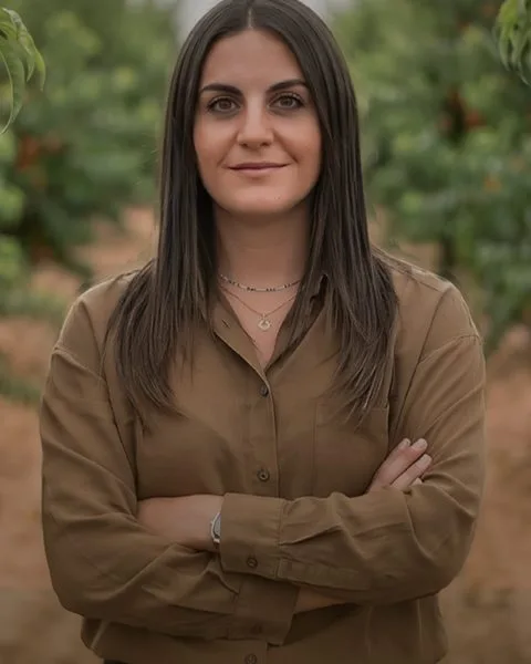 Montse Coll — Sales, Exquisite Fruits